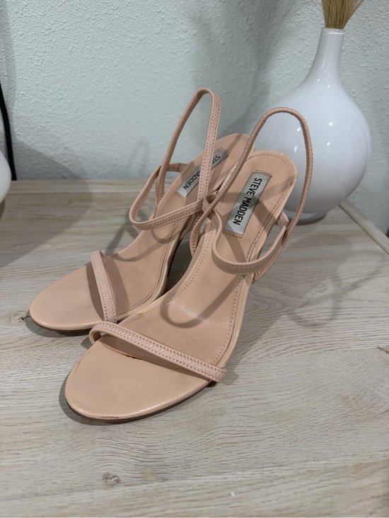 Steve Madden Shoes - Steve Madden Blush Strappy Slingback Heels